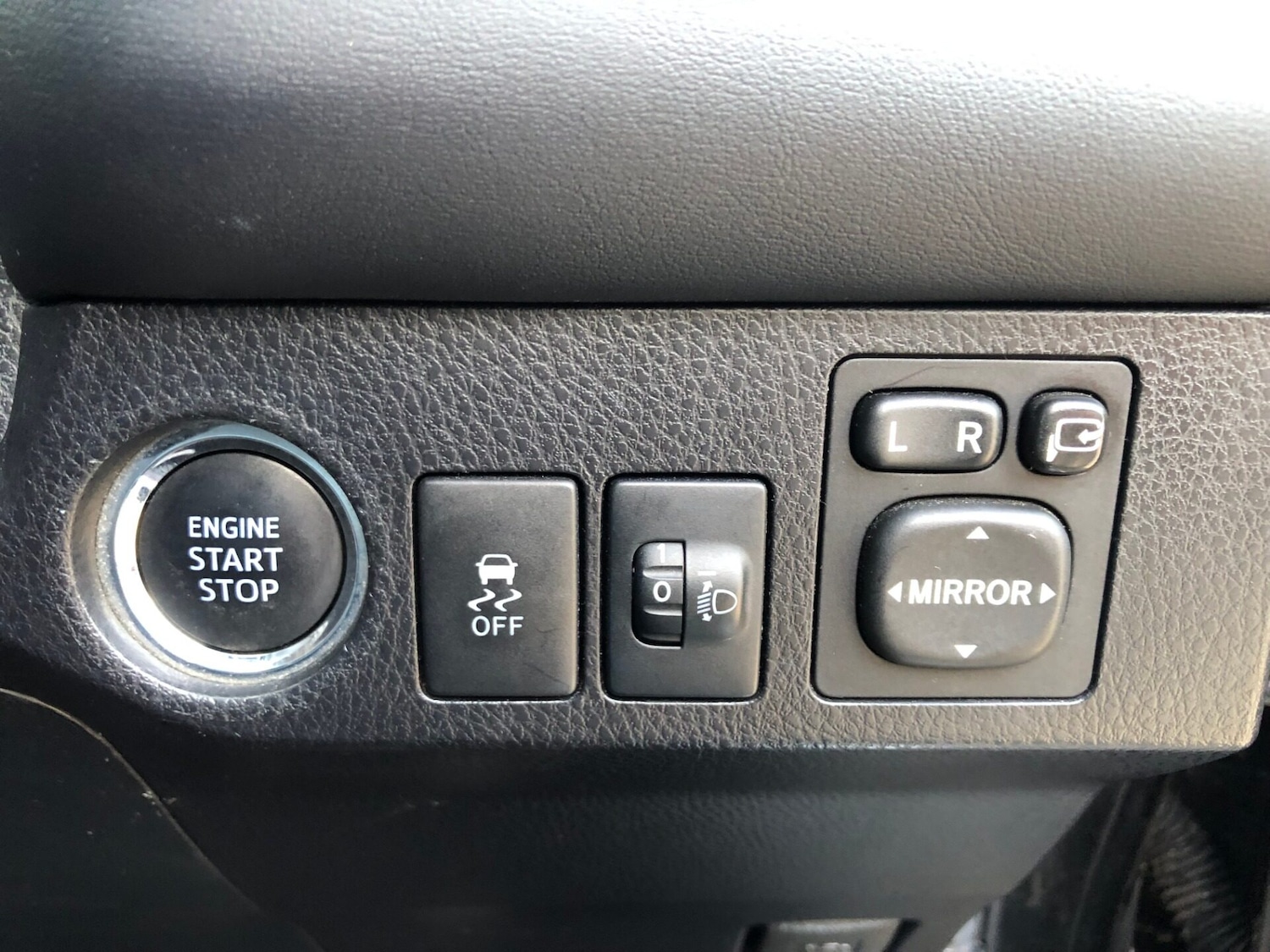 Used Toyota RAV4 2013 for sale - 77557373: Photo 21