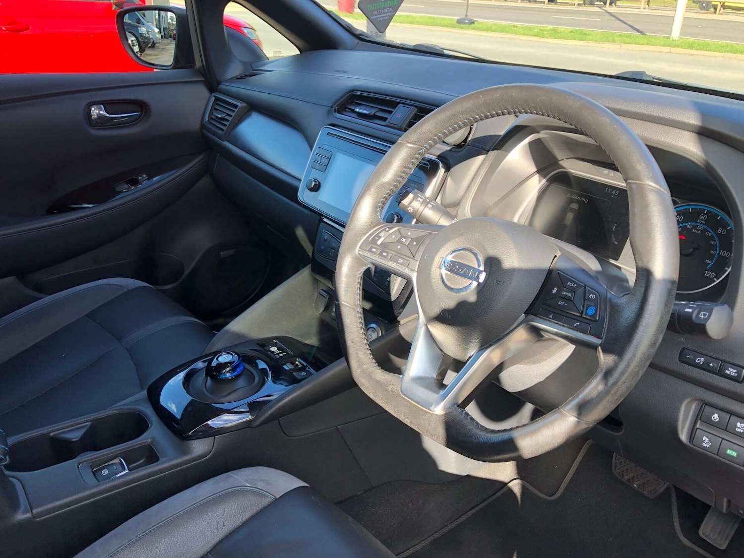 Used Nissan Leaf 2018 for sale - 77555944: Photo 5