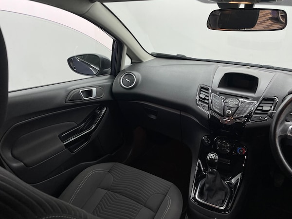 Used Ford Fiesta 2015 for sale - 76258987: Photo 42