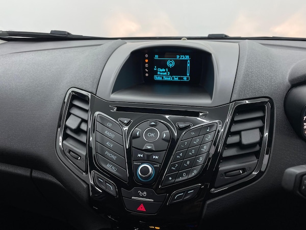 Used Ford Fiesta 2015 for sale - 76258987: Photo 47