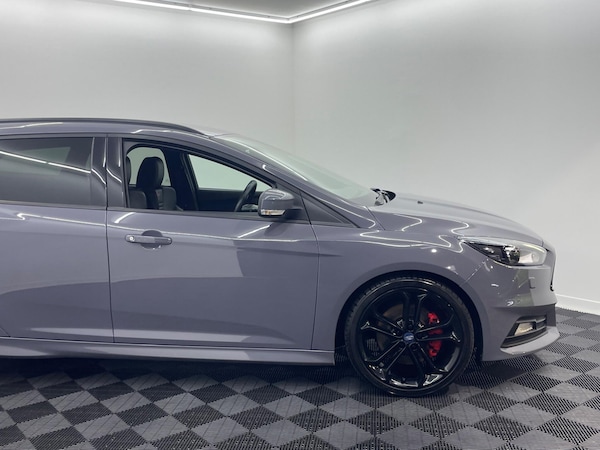 Used Ford Focus 2017 for sale - 76307120: Photo 10