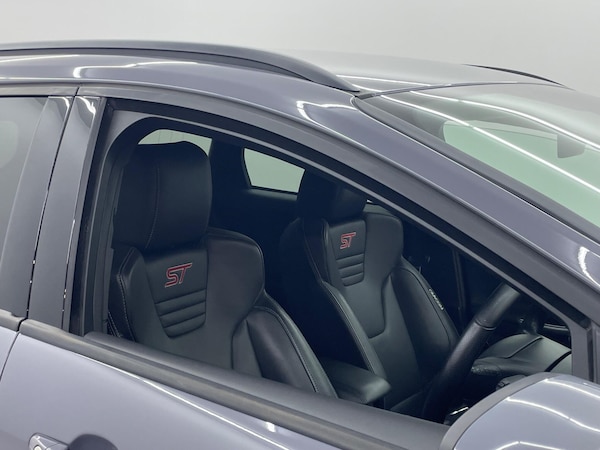 Used Ford Focus 2017 for sale - 76307120: Photo 11