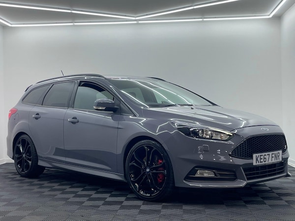 Used Ford Focus 2017 for sale - 76307120: Photo 1