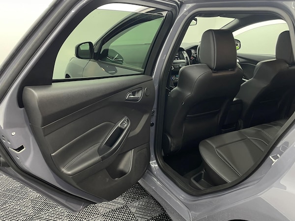 Used Ford Focus 2017 for sale - 76307120: Photo 47