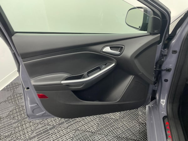 Used Ford Focus 2017 for sale - 76307120: Photo 55
