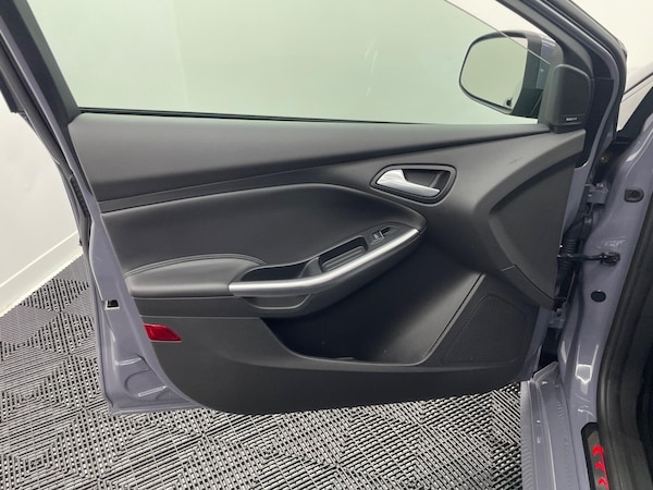 Used Ford Focus 2017 for sale - 76307120: Photo 56