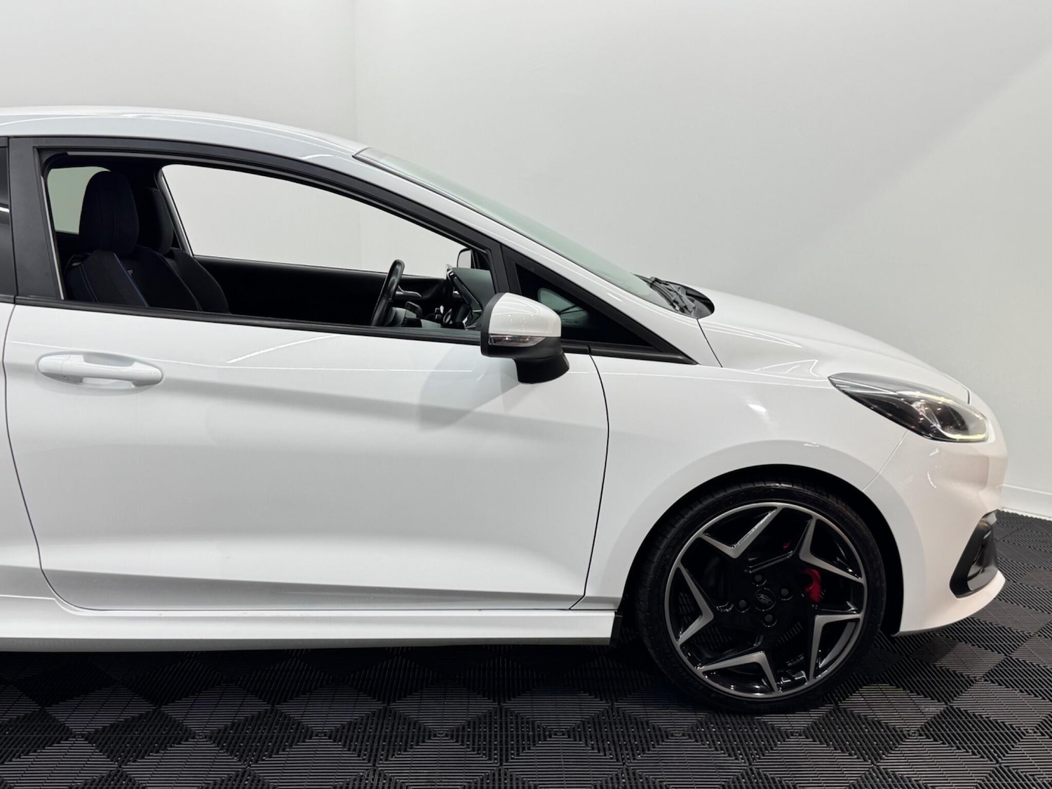 Used Ford Fiesta 2018 for sale - 76528120: Photo 16