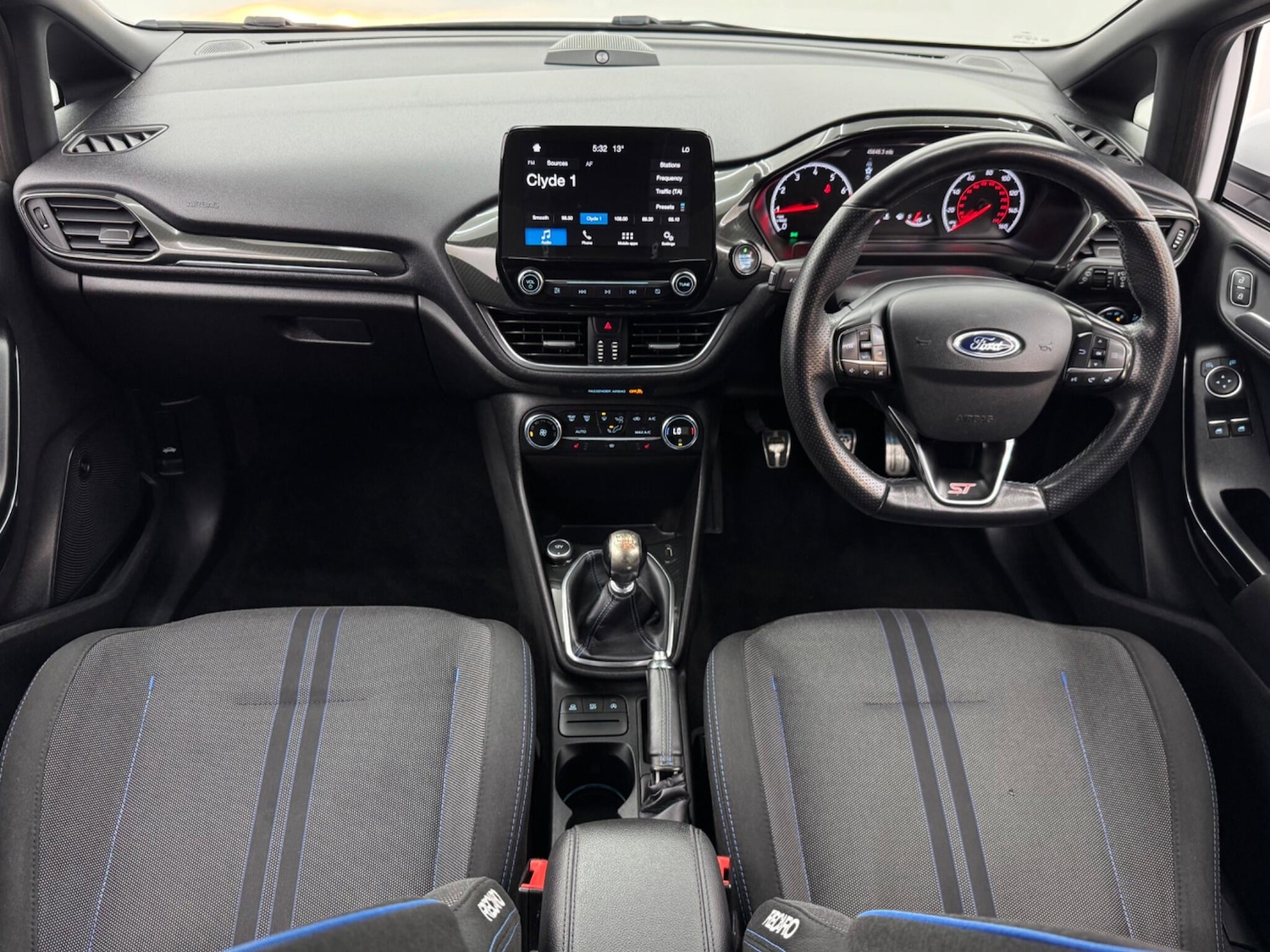 Used Ford Fiesta 2018 for sale - 76528120: Photo 3