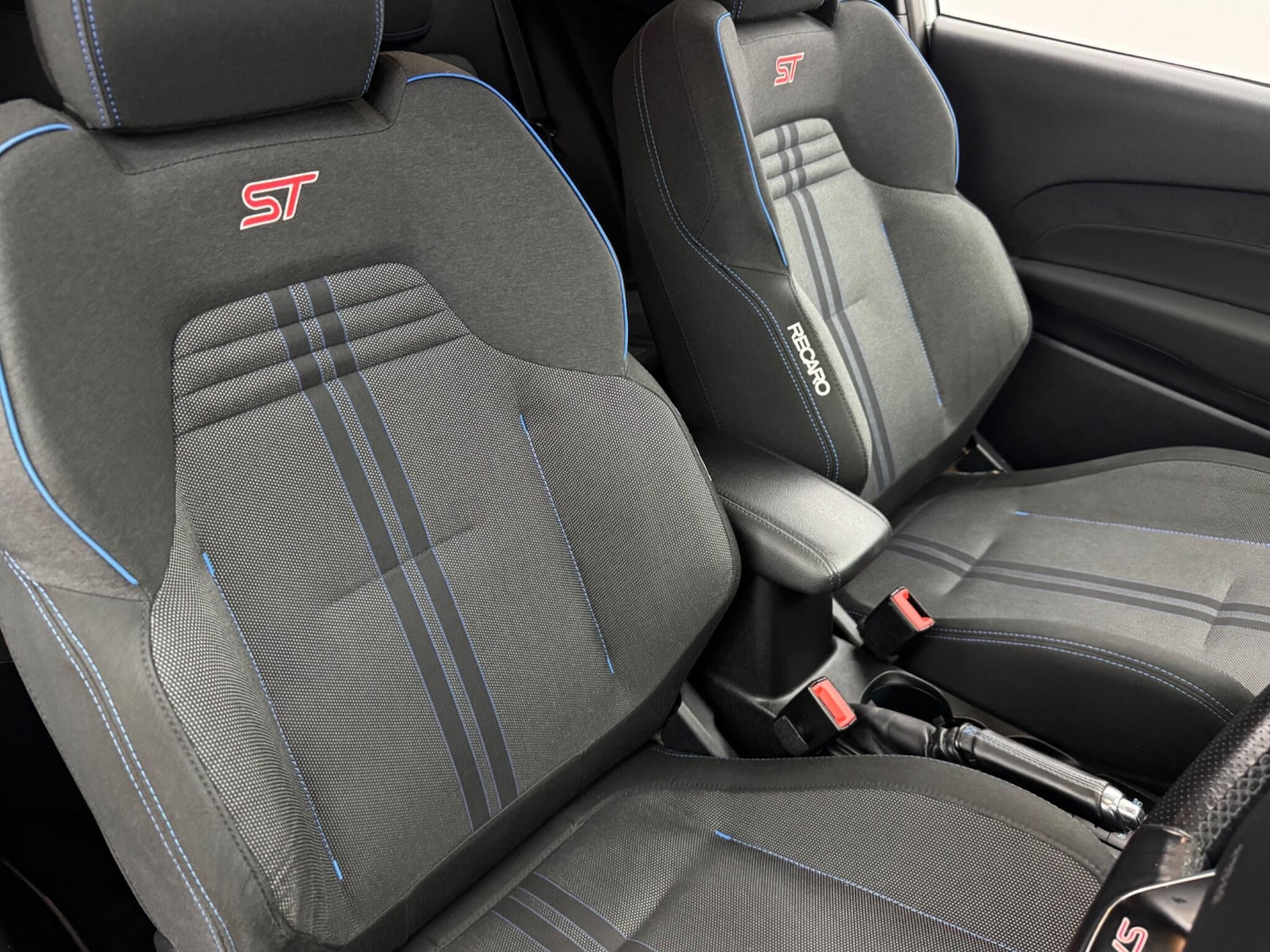 Used Ford Fiesta 2018 for sale - 76528120: Photo 42