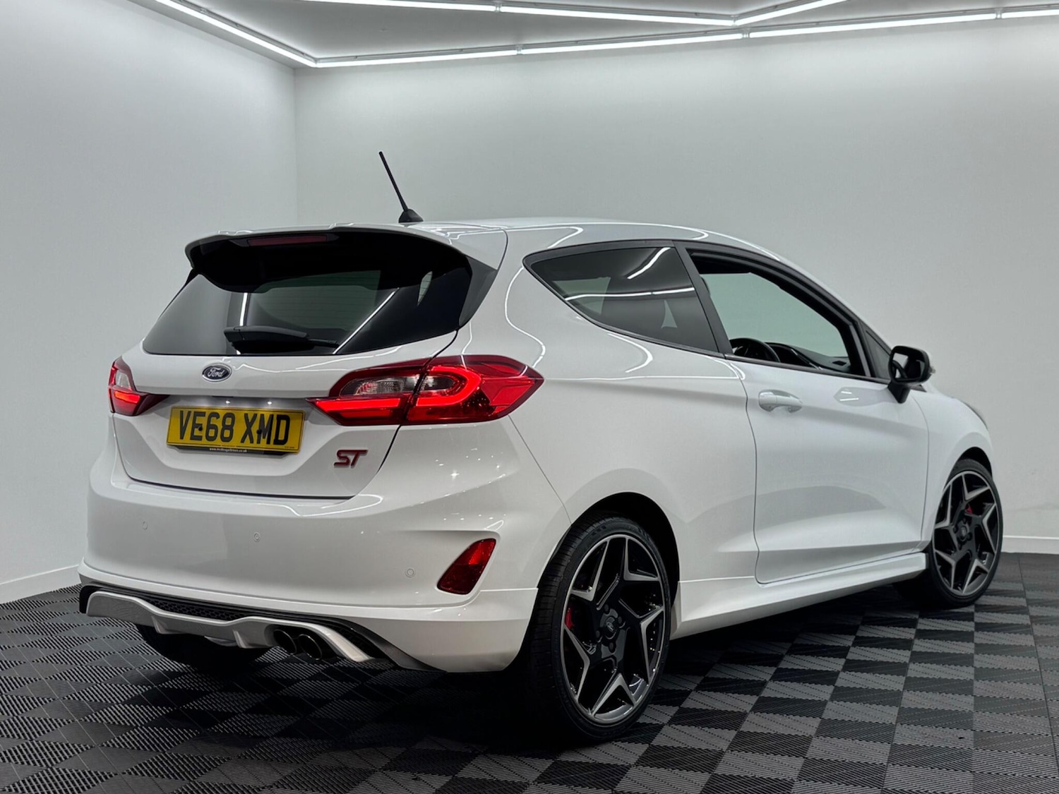 Used Ford Fiesta 2018 for sale - 76528120: Photo 5