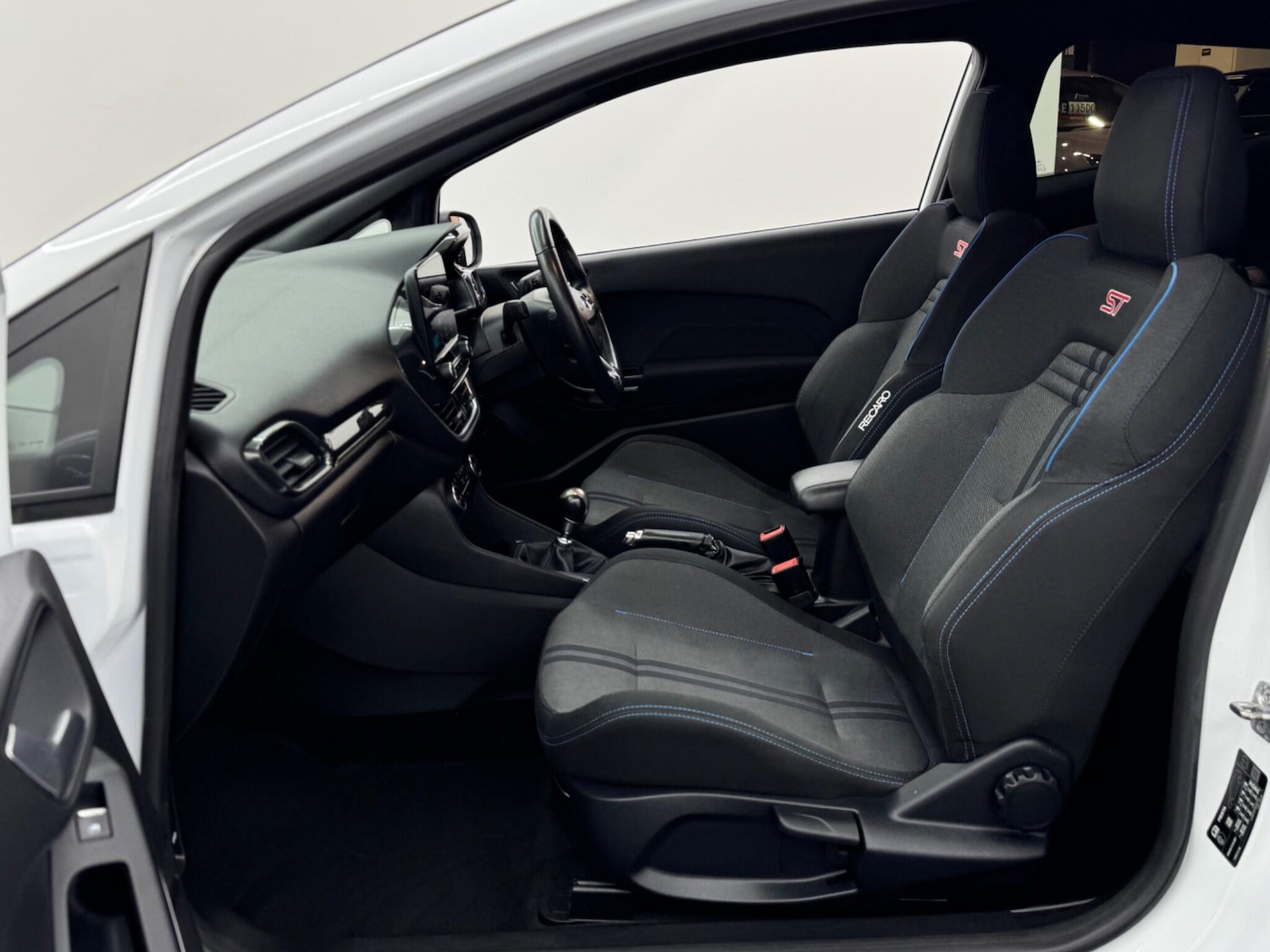 Used Ford Fiesta 2018 for sale - 76528120: Photo 51