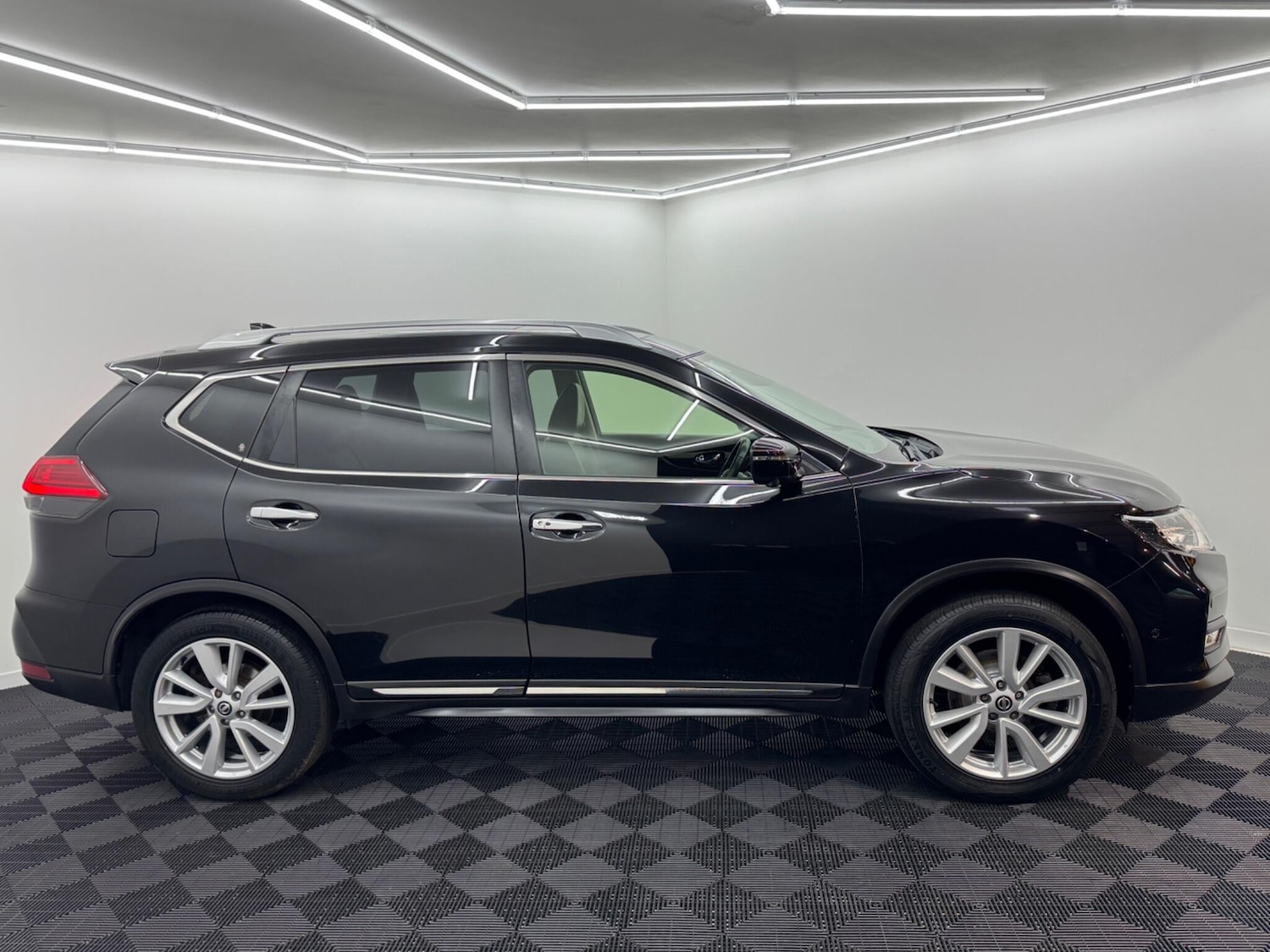 Used Nissan X-Trail 2018 for sale - 76633618: Photo 27