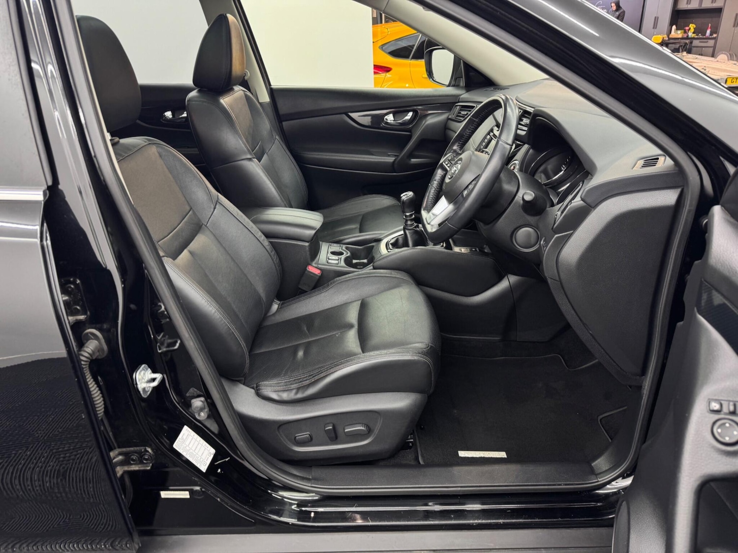 Used Nissan X-Trail 2018 for sale - 76633618: Photo 37