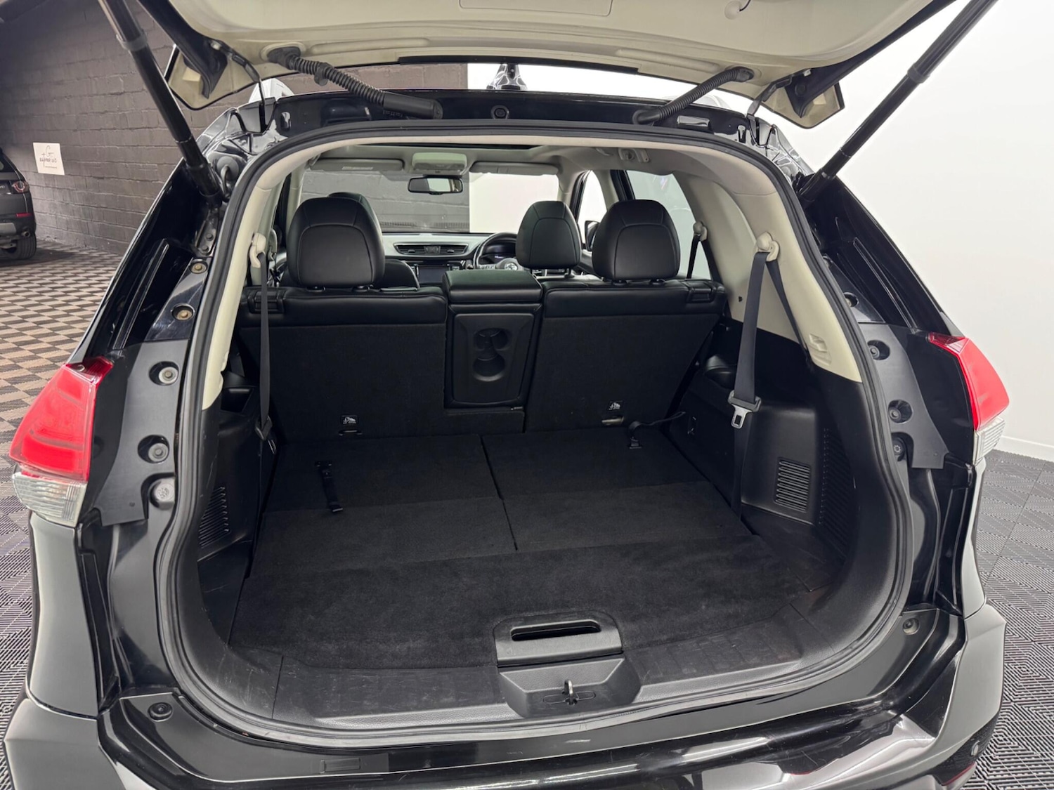 Used Nissan X-Trail 2018 for sale - 76633618: Photo 66