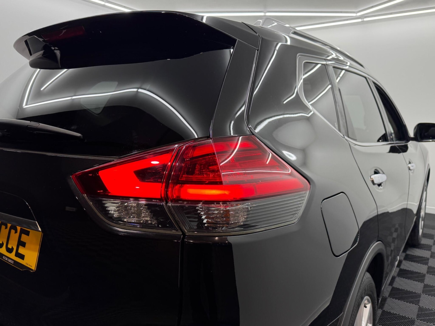 Used Nissan X-Trail 2018 for sale - 76633618: Photo 76