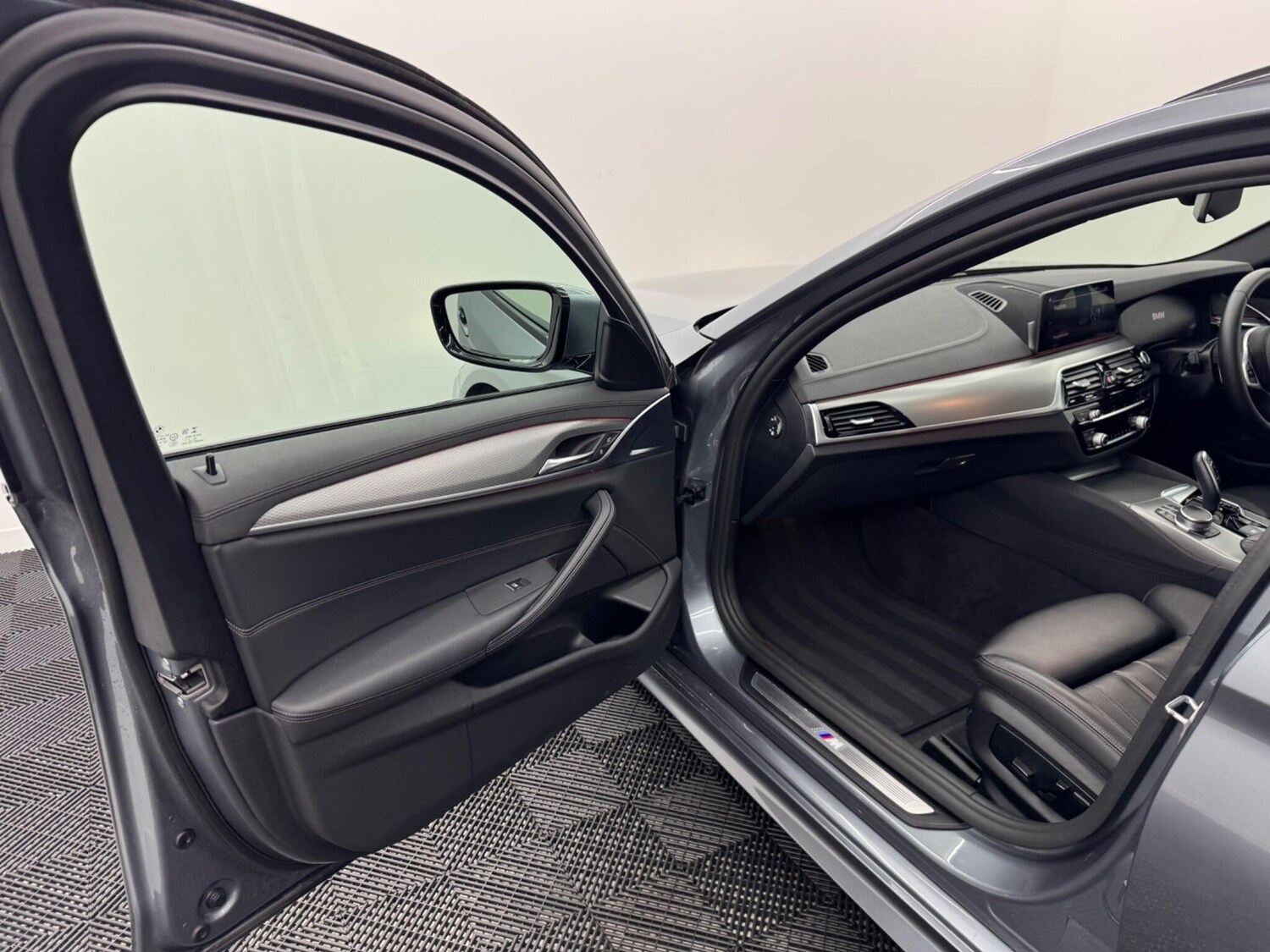 Used BMW 5 Series for sale - 77484367: Photo 42