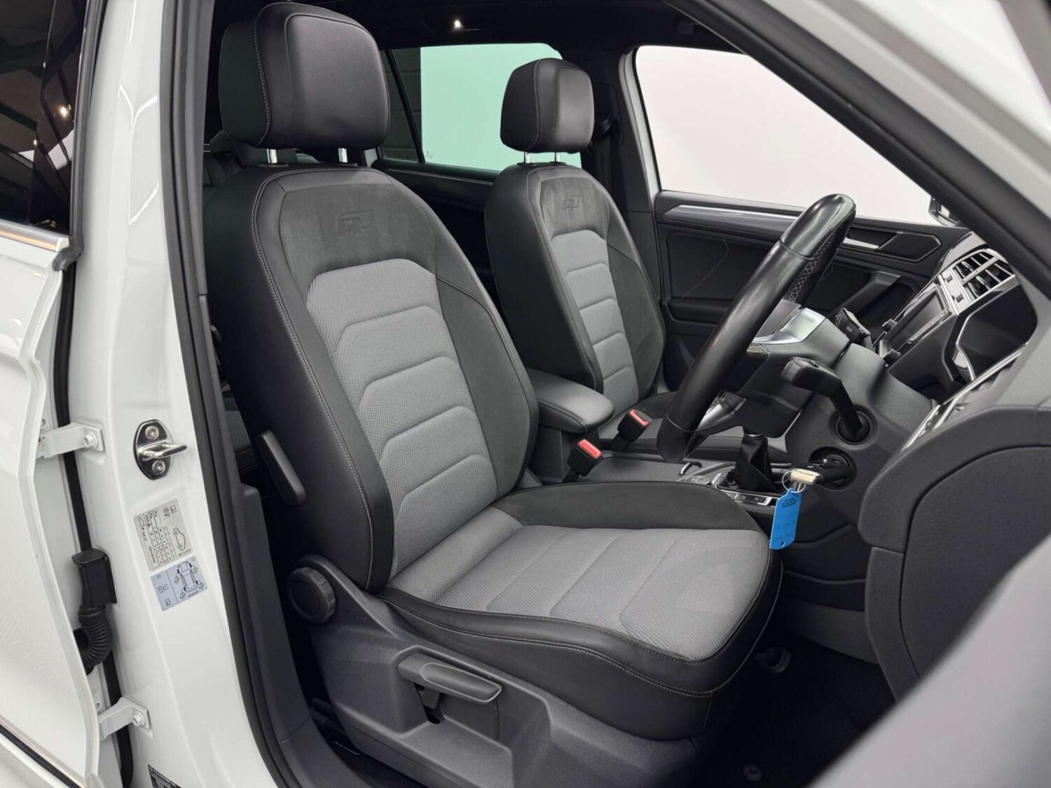 Used Volkswagen Tiguan 2017 for sale - 77844611: Photo 43