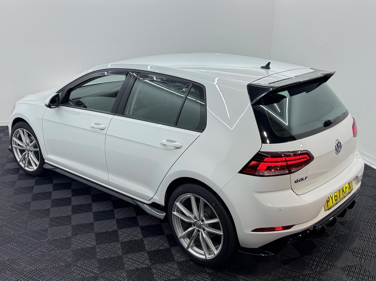 Used Volkswagen Golf 2018 for sale - 76752430: Photo 11