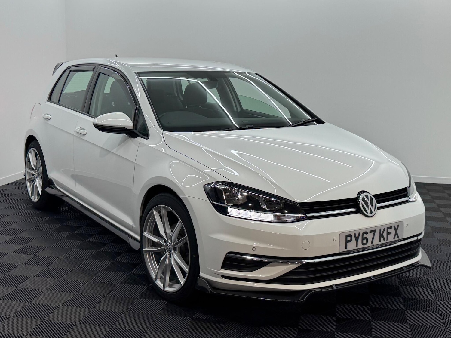 Used Volkswagen Golf 2018 for sale - 76752430: Photo 14
