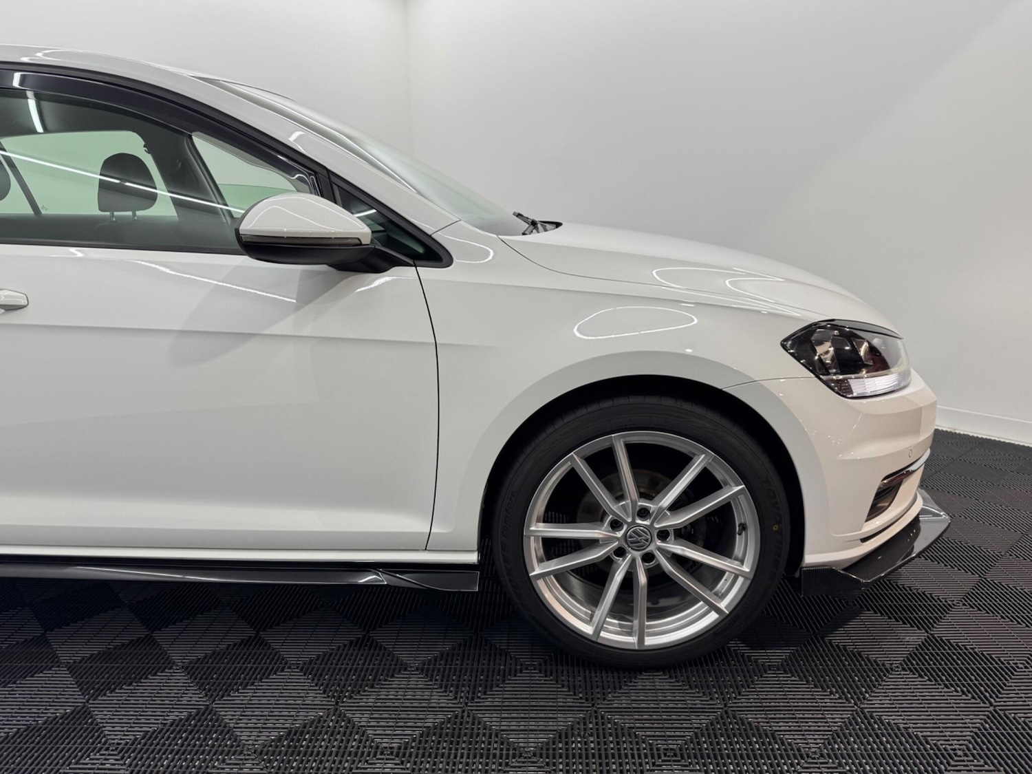Used Volkswagen Golf 2018 for sale - 76752430: Photo 18