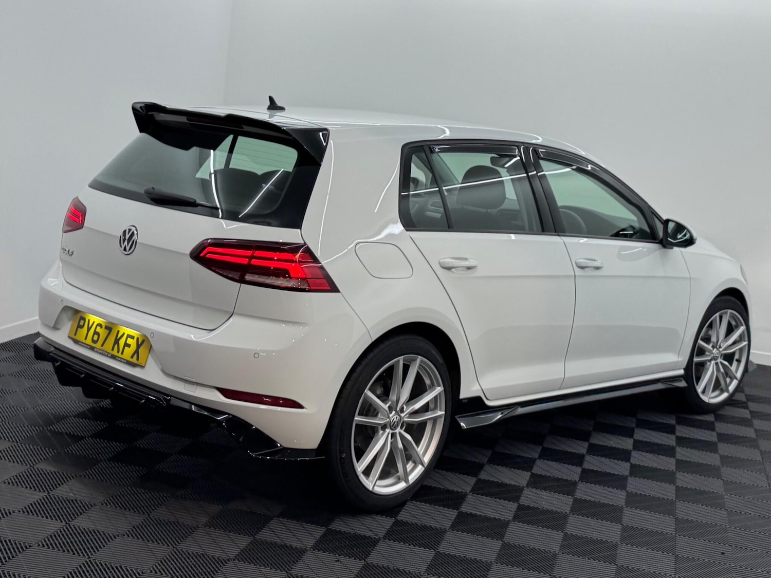 Used Volkswagen Golf 2018 for sale - 76752430: Photo 31