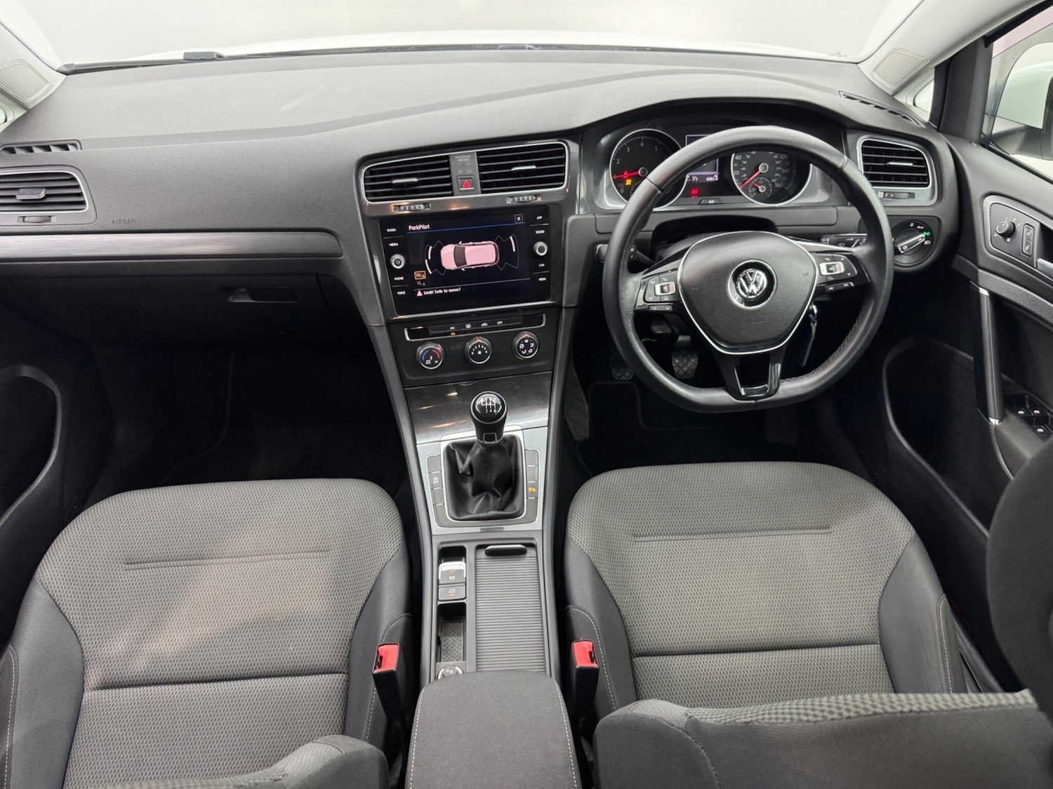 Used Volkswagen Golf 2018 for sale - 76752430: Photo 33