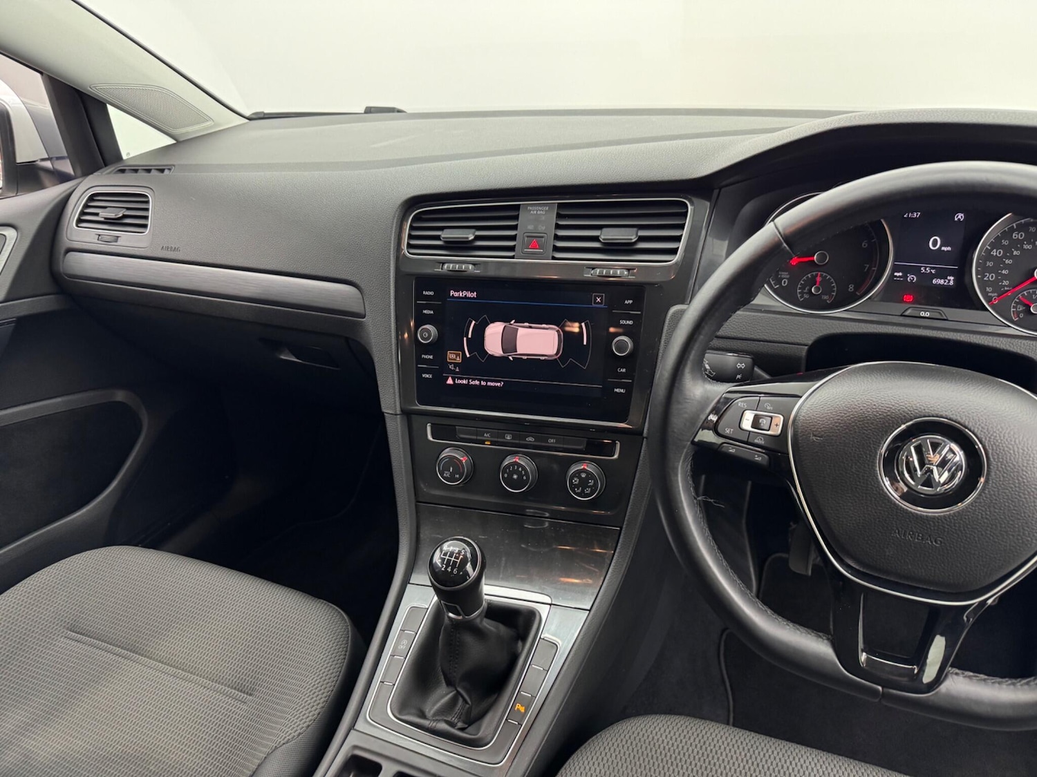 Used Volkswagen Golf 2018 for sale - 76752430: Photo 35