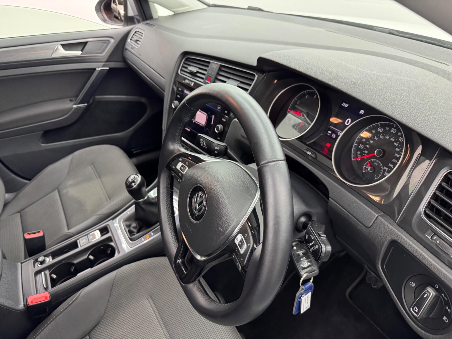 Used Volkswagen Golf 2018 for sale - 76752430: Photo 36