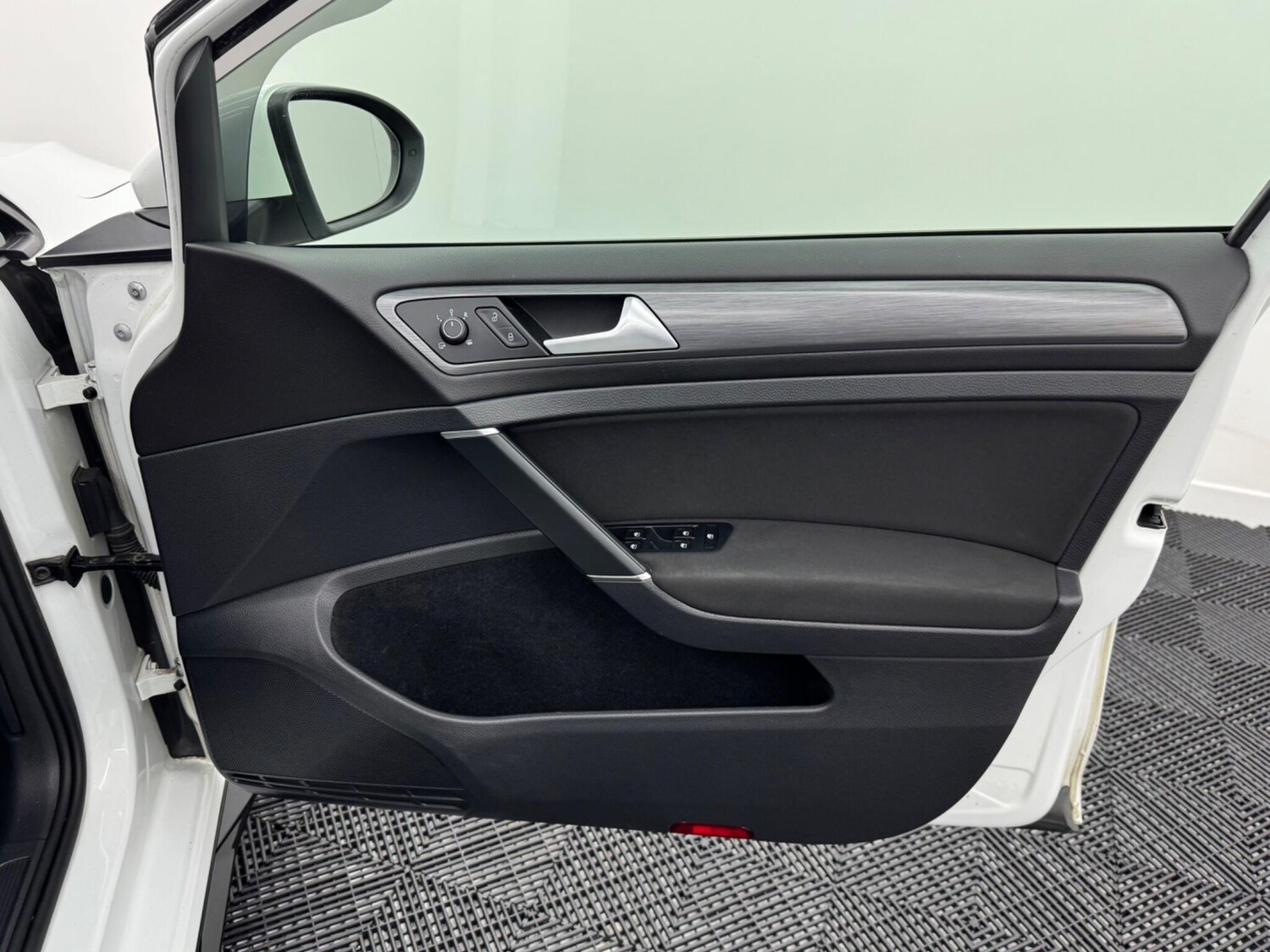 Used Volkswagen Golf 2018 for sale - 76752430: Photo 45