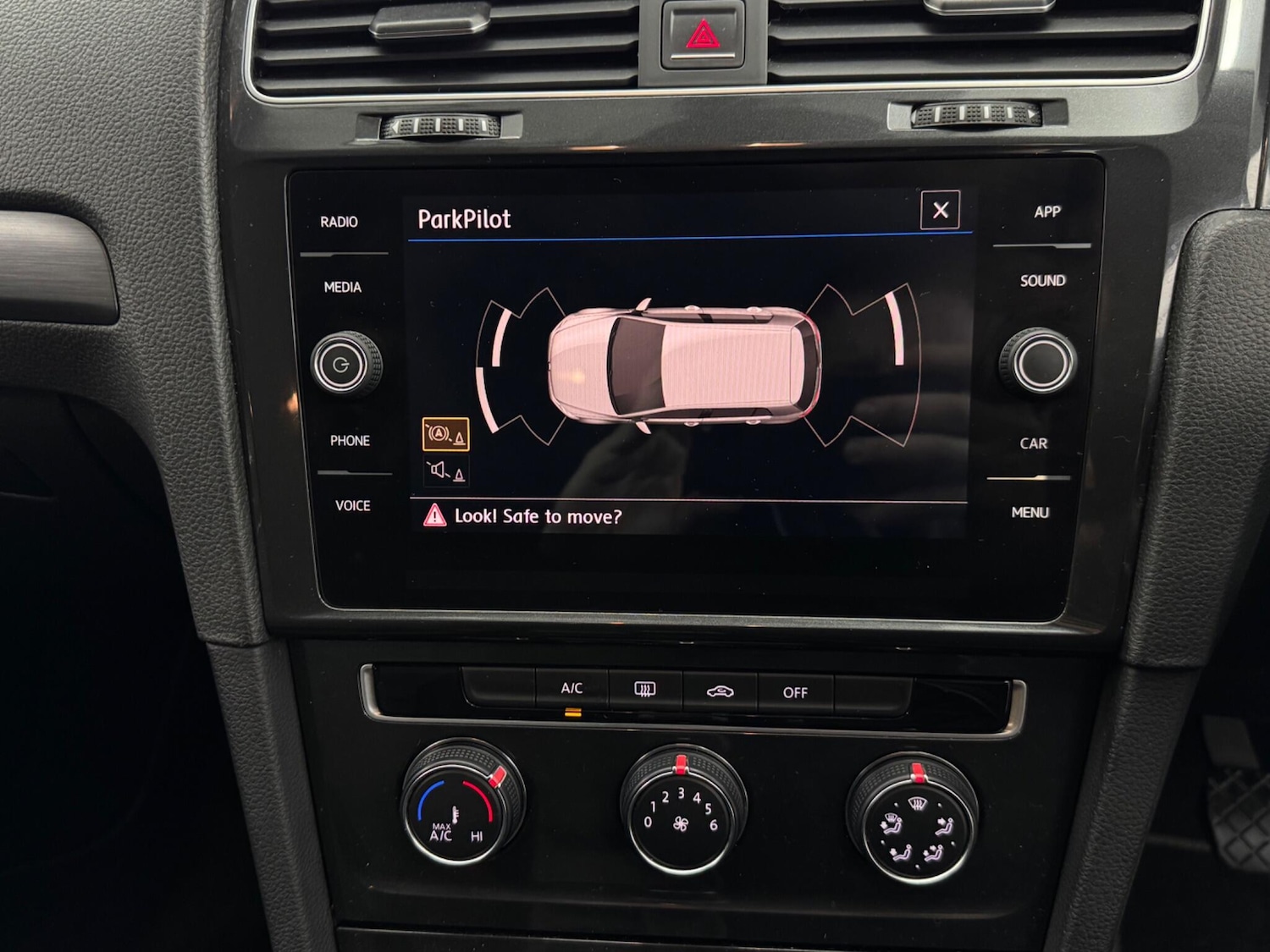 Used Volkswagen Golf 2018 for sale - 76752430: Photo 49