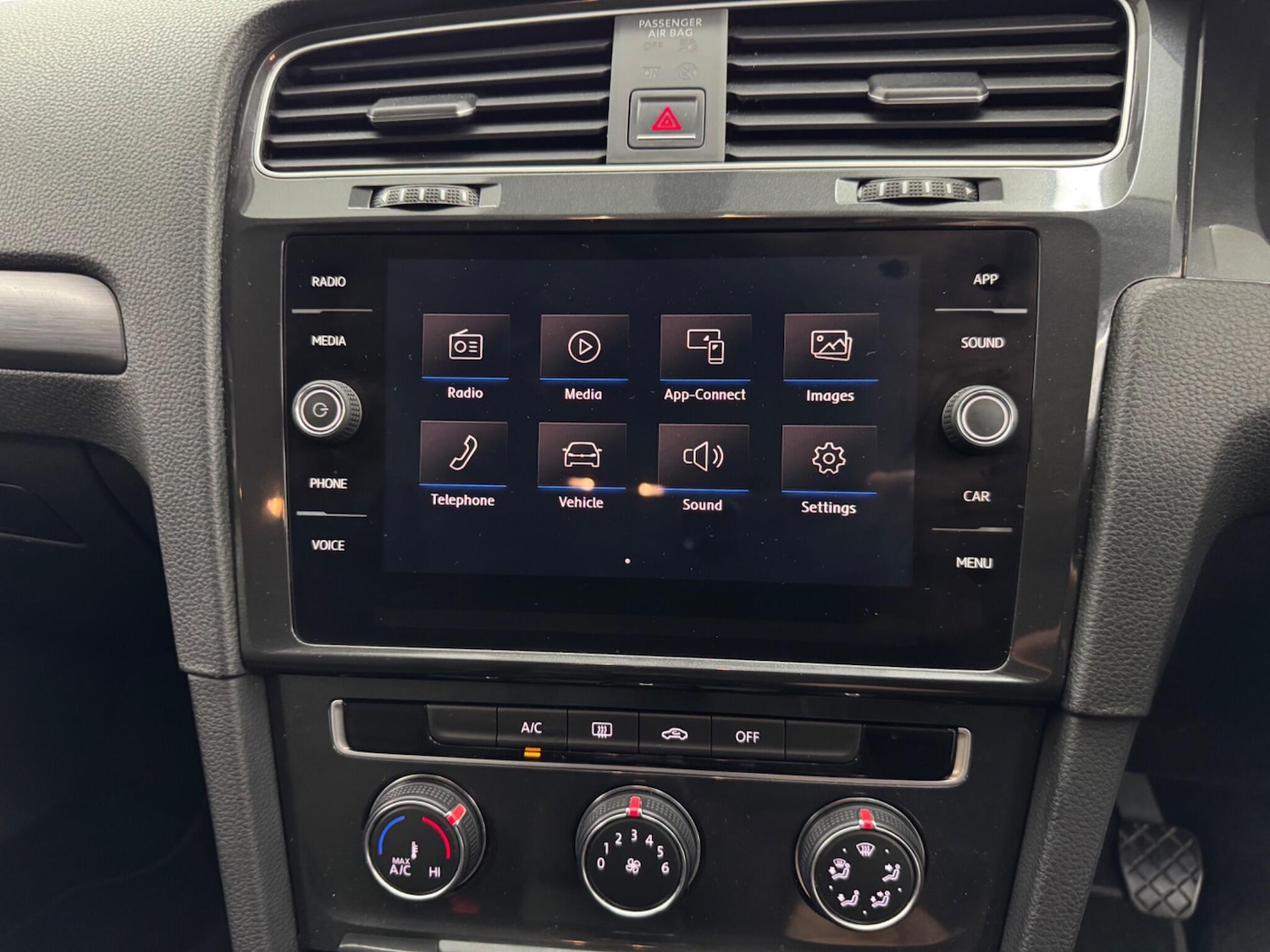 Used Volkswagen Golf 2018 for sale - 76752430: Photo 50