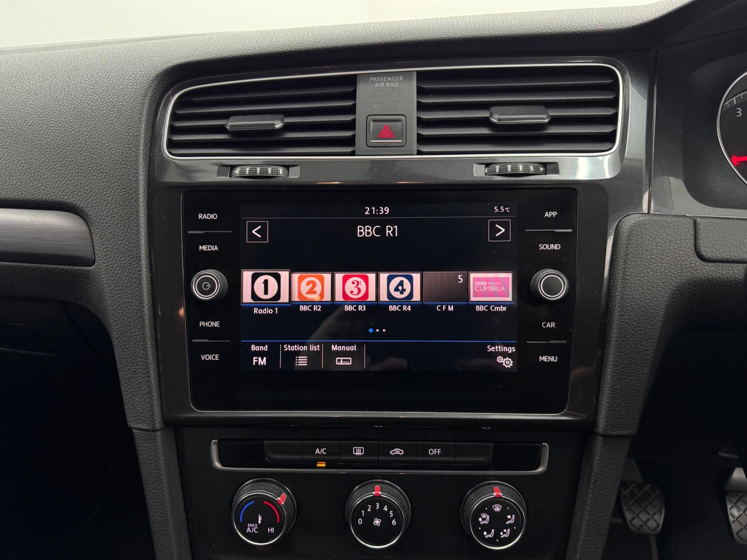 Used Volkswagen Golf 2018 for sale - 76752430: Photo 51