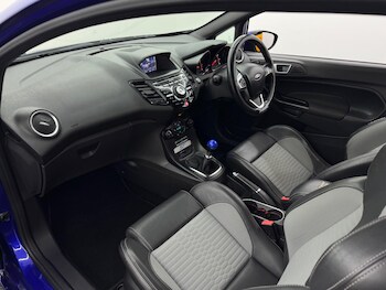 Used Ford Fiesta 2017 for sale - 77358501: Photo