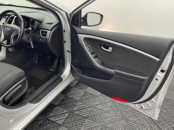 Used Hyundai i30 2016 for sale - 76314902: Photo 38