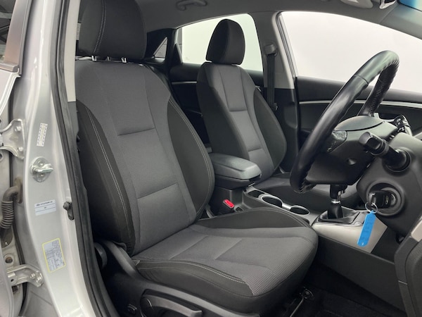 Used Hyundai i30 2016 for sale - 76314902: Photo 41