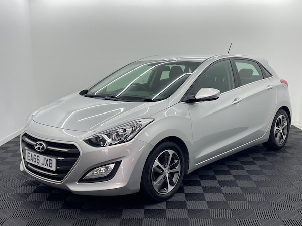 Used Hyundai i30 2016 for sale - 76314902: Photo 4