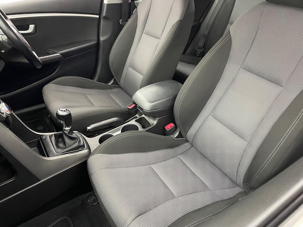 Used Hyundai i30 2016 for sale - 76314902: Photo 58