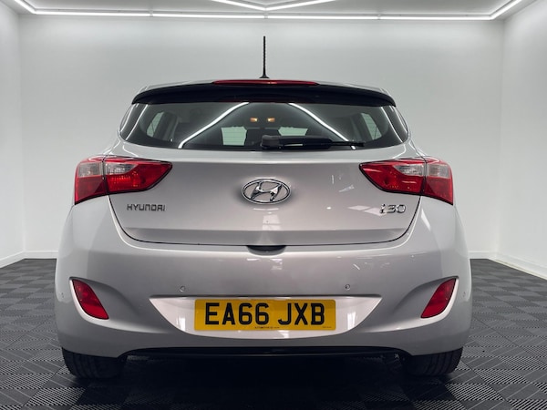 Used Hyundai i30 2016 for sale - 76314902: Photo 8