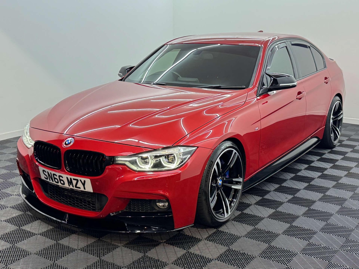 Used BMW 3 Series 2016 for sale - 77637495: Photo 31