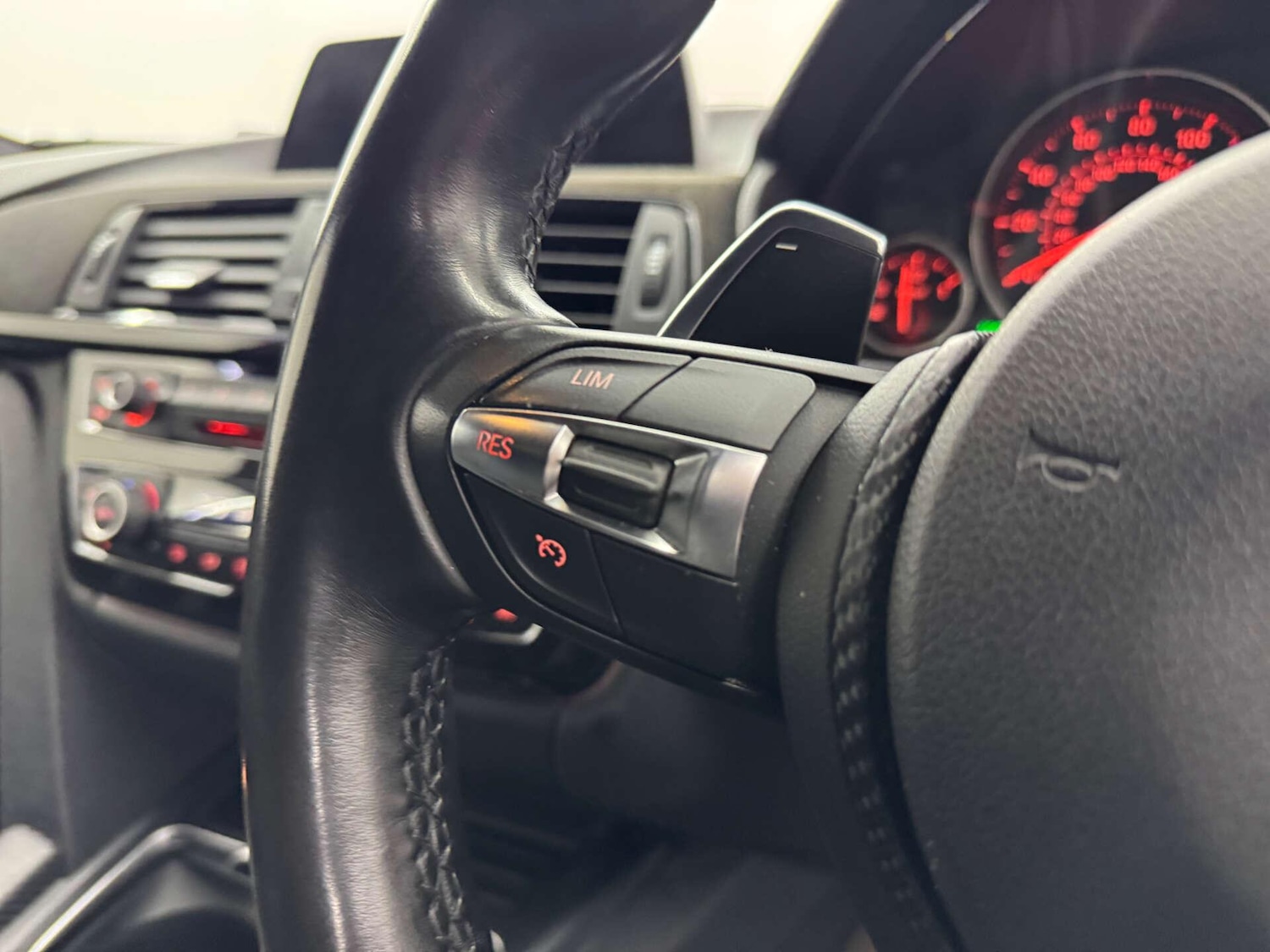 Used BMW 3 Series 2016 for sale - 77637495: Photo 47