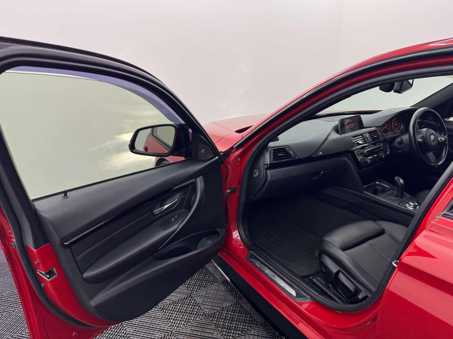 Used BMW 3 Series 2016 for sale - 77637495: Photo 49