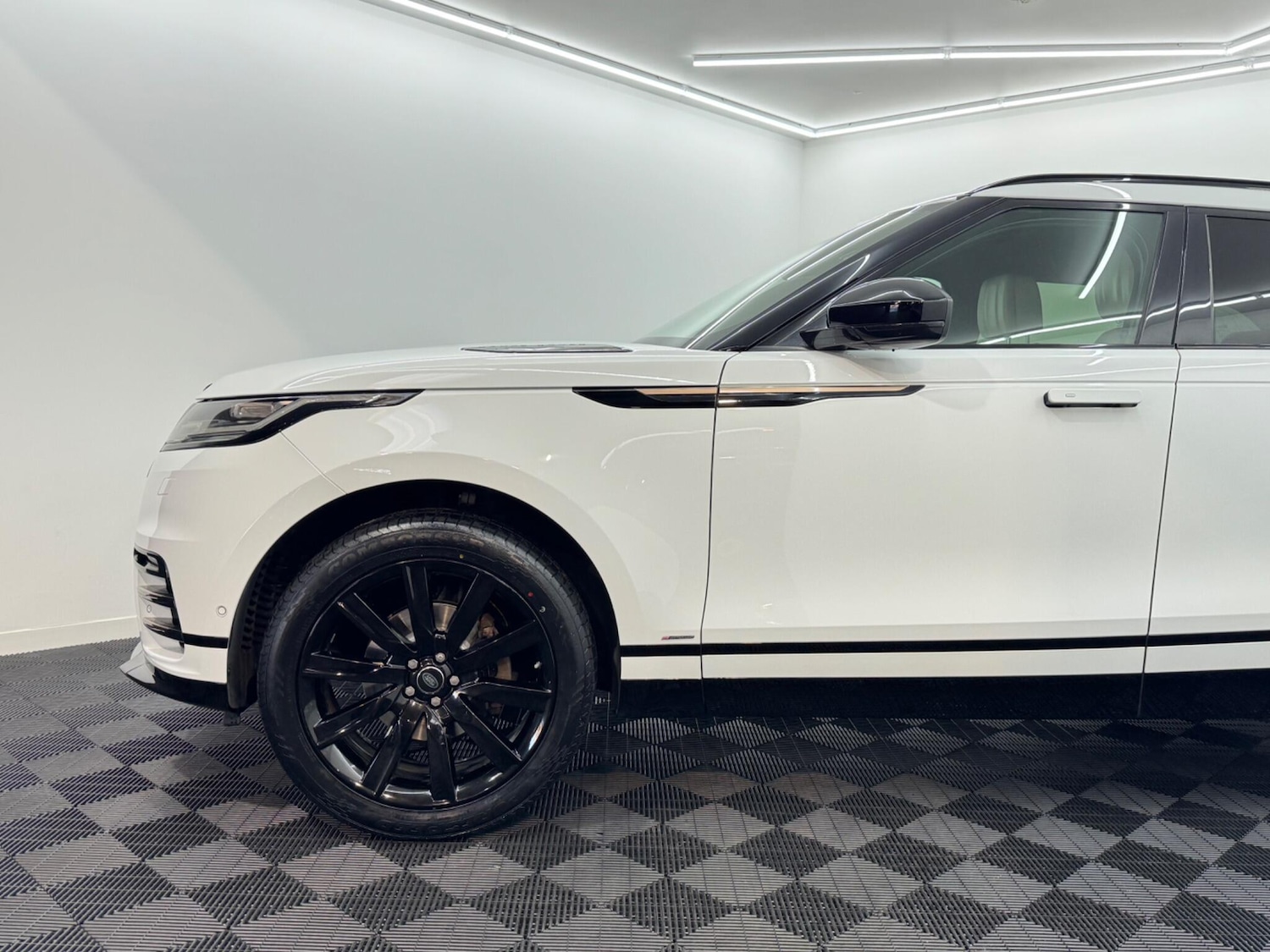 Used Land Rover Range Rover Velar for sale - 77016029: Photo 31