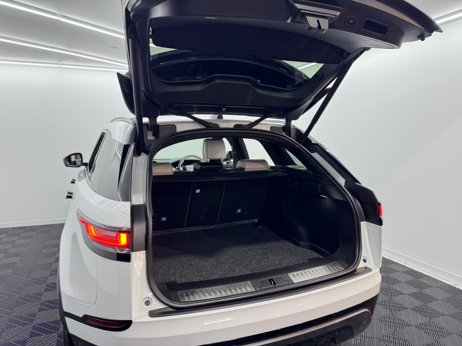 Used Land Rover Range Rover Velar for sale - 77016029: Photo 72