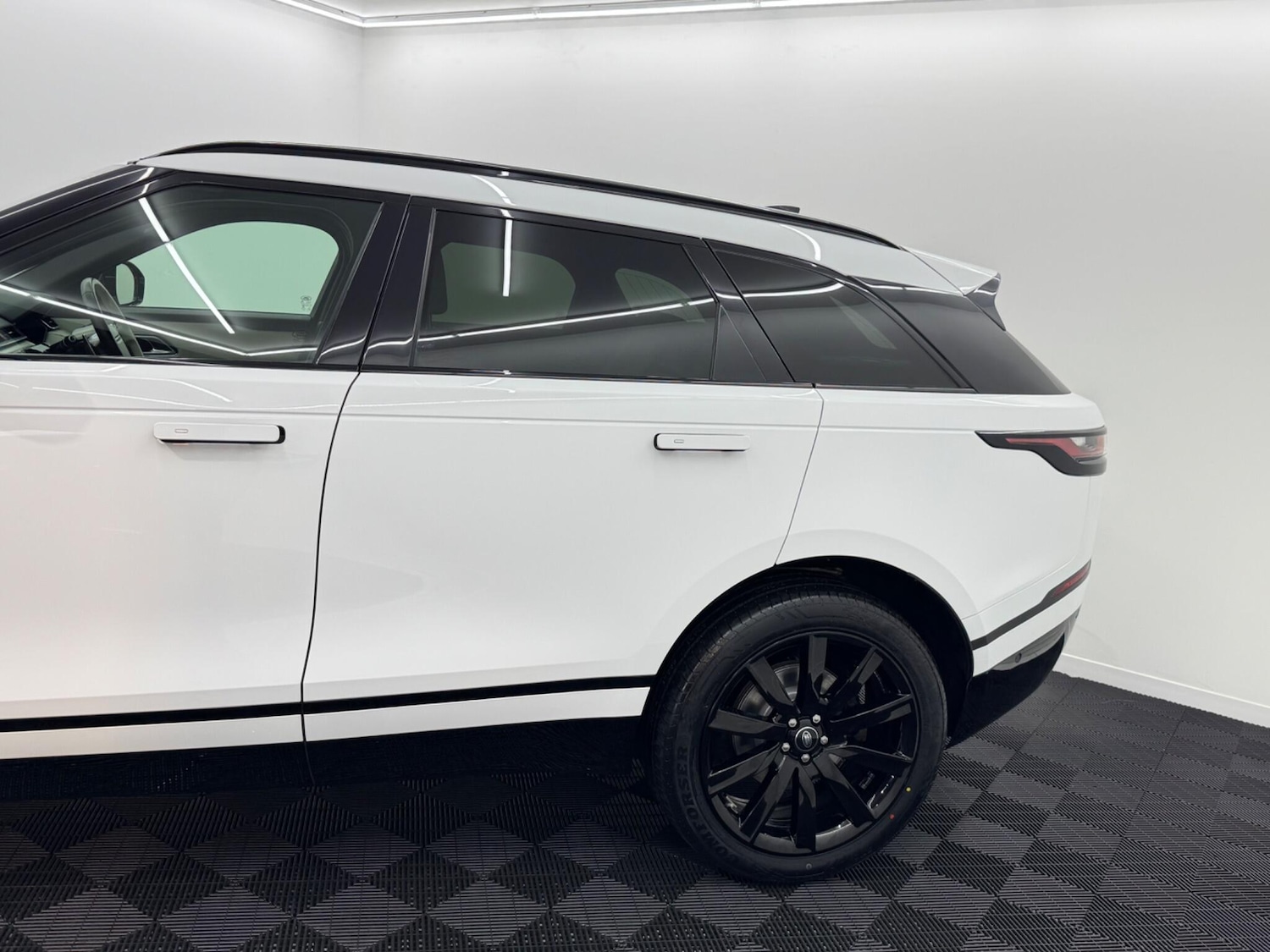 Used Land Rover Range Rover Velar for sale - 77016029: Photo 95