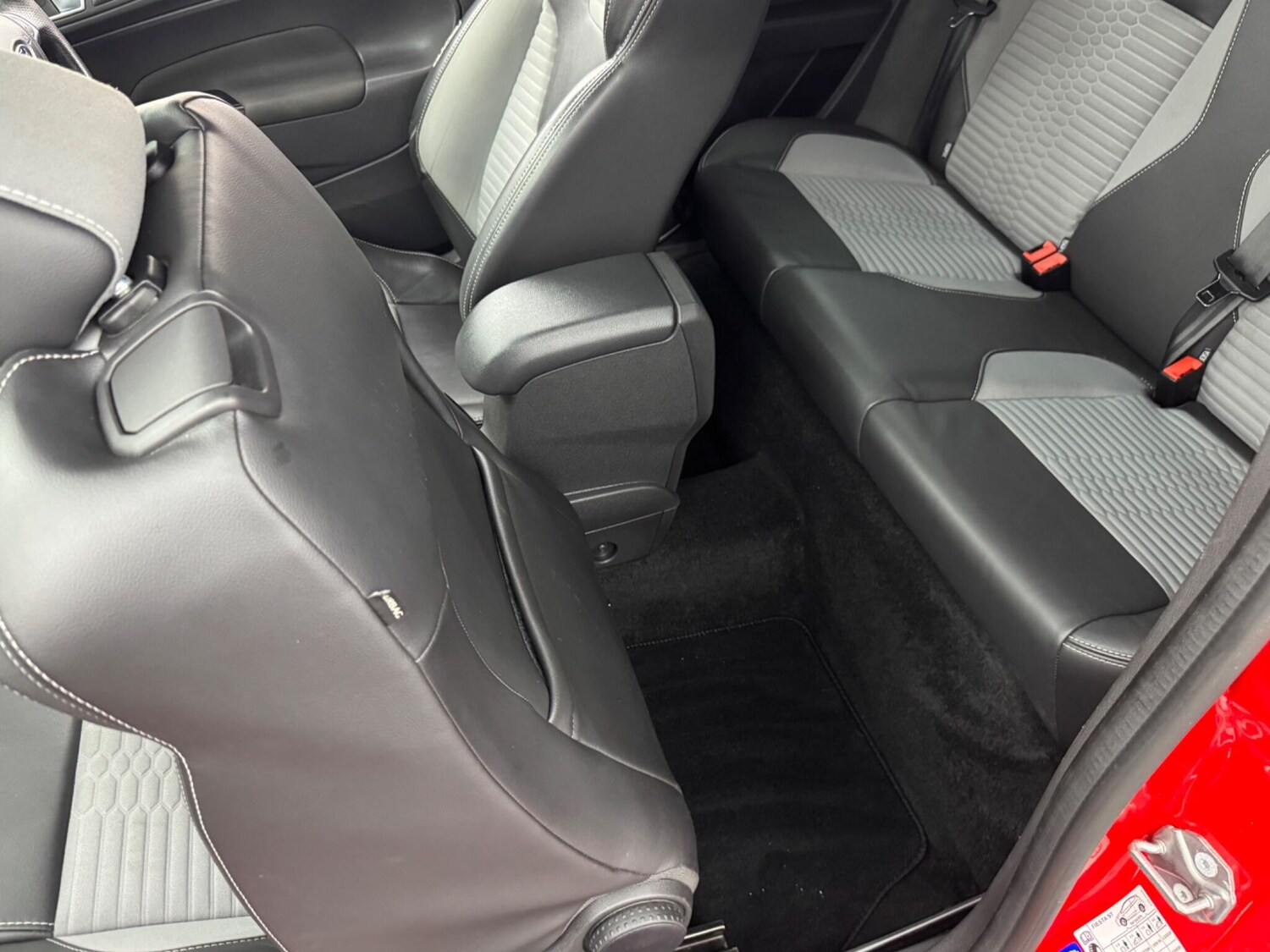 Used Ford Fiesta 2015 for sale - 77101976: Photo 44