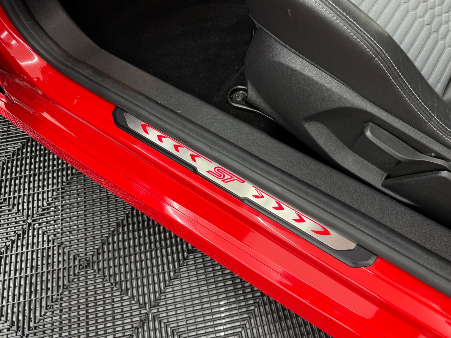 Used Ford Fiesta 2015 for sale - 77101976: Photo 46