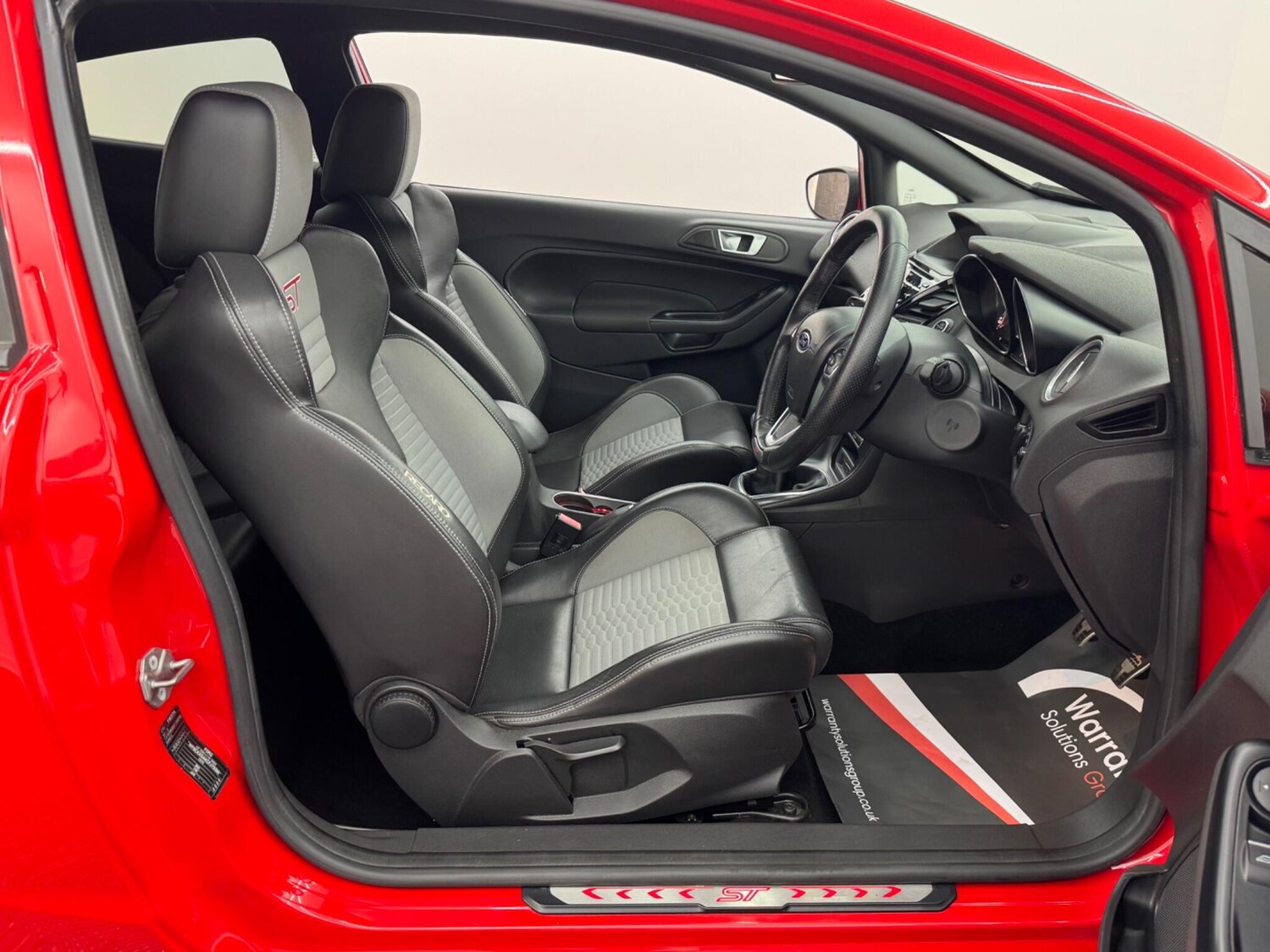 Used Ford Fiesta 2015 for sale - 77101976: Photo 50