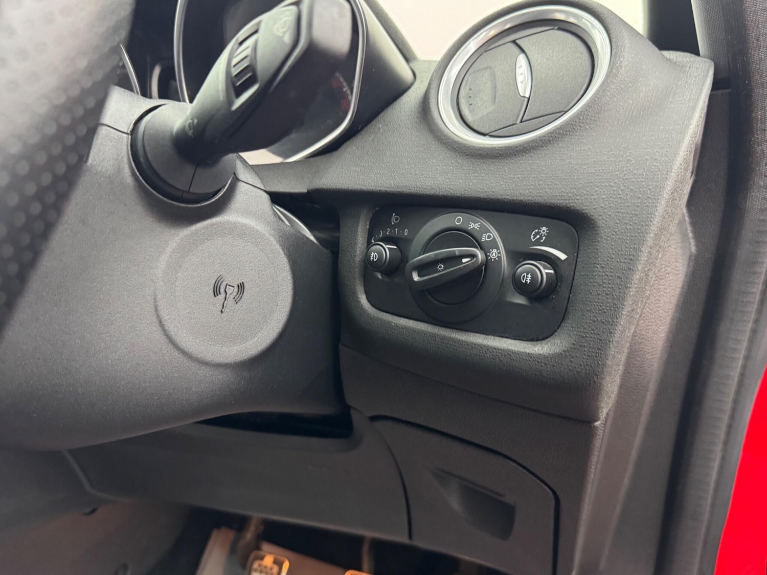 Used Ford Fiesta 2015 for sale - 77101976: Photo 54