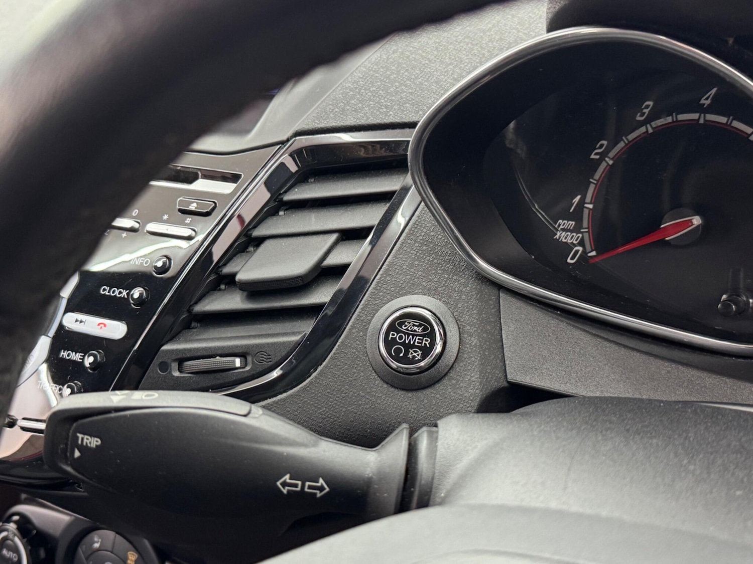 Used Ford Fiesta 2015 for sale - 77101976: Photo 60