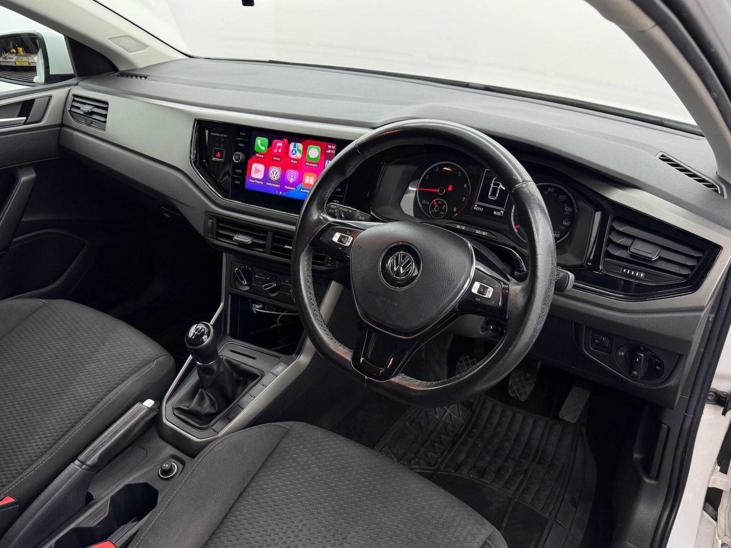 Used Volkswagen Polo 2018 for sale - 76824625: Photo 16